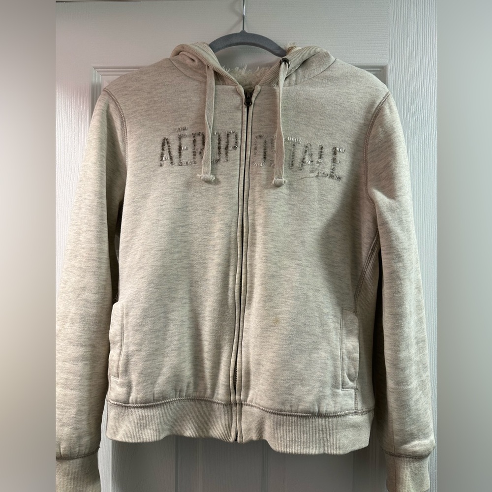 Ladies faux fur zip up hoodie EUC